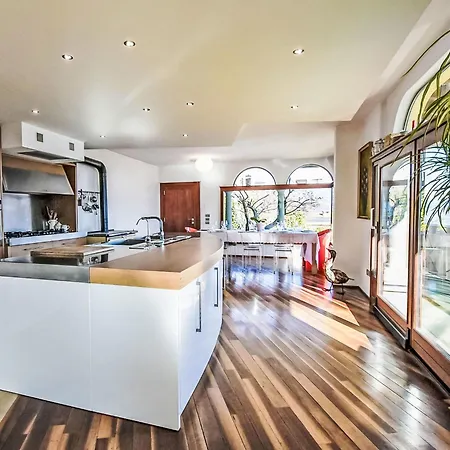 Xino Terrace View-2 By Interhome شقة *